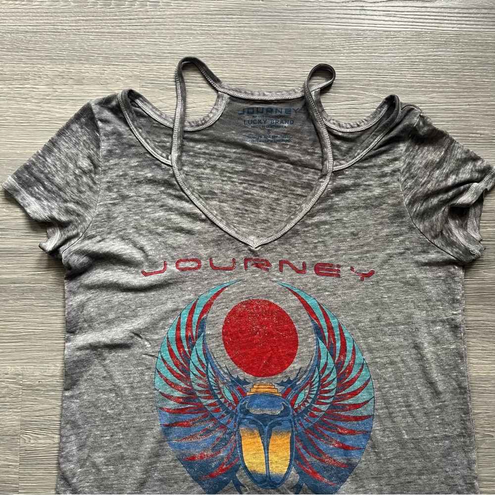 Lucky Brand Gray Graphic Journey Band Tee with Shoulder Cutouts - Picture 4 of 5